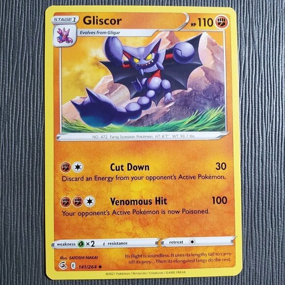 Gliscor 141/264 SWSH08: Fusion Strike Regular Uncommon MP - Picture 3 of 3